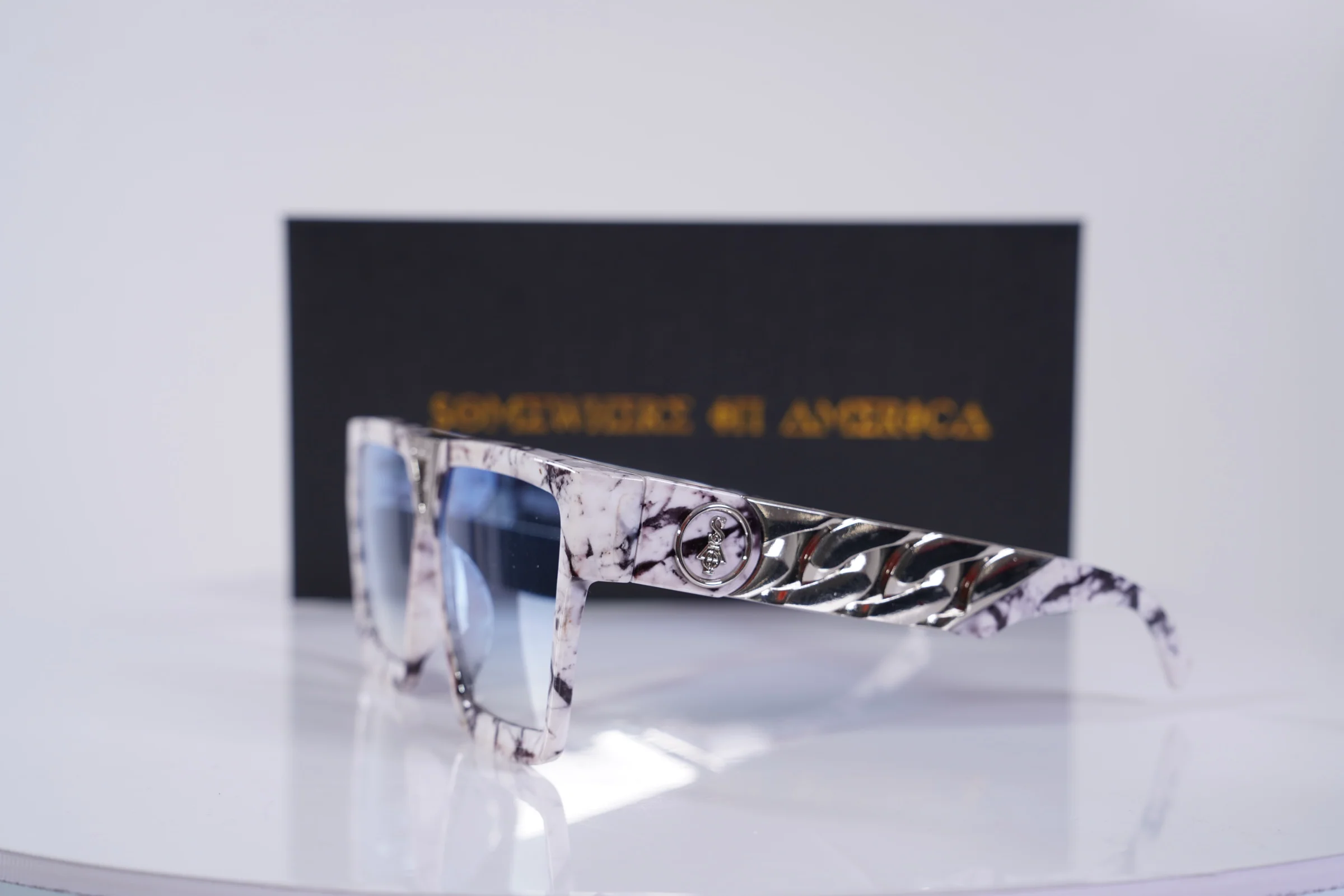 CUBAN CHAIN GLASSES (White Marble) - Image 4
