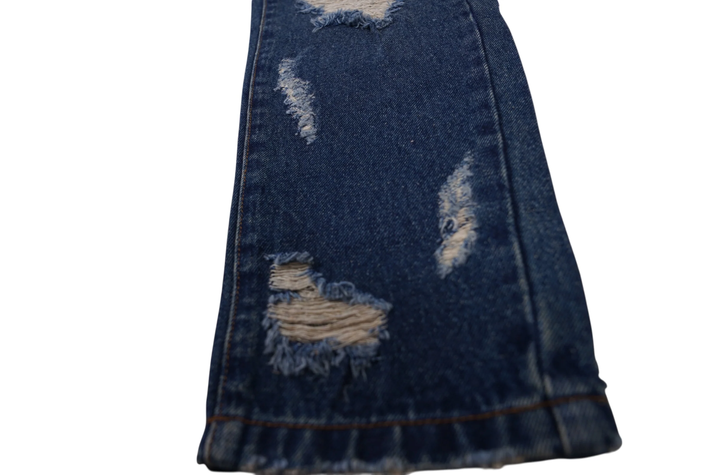 SIA HER DISTRESSED BOYFRIEND JEANS - Image 6