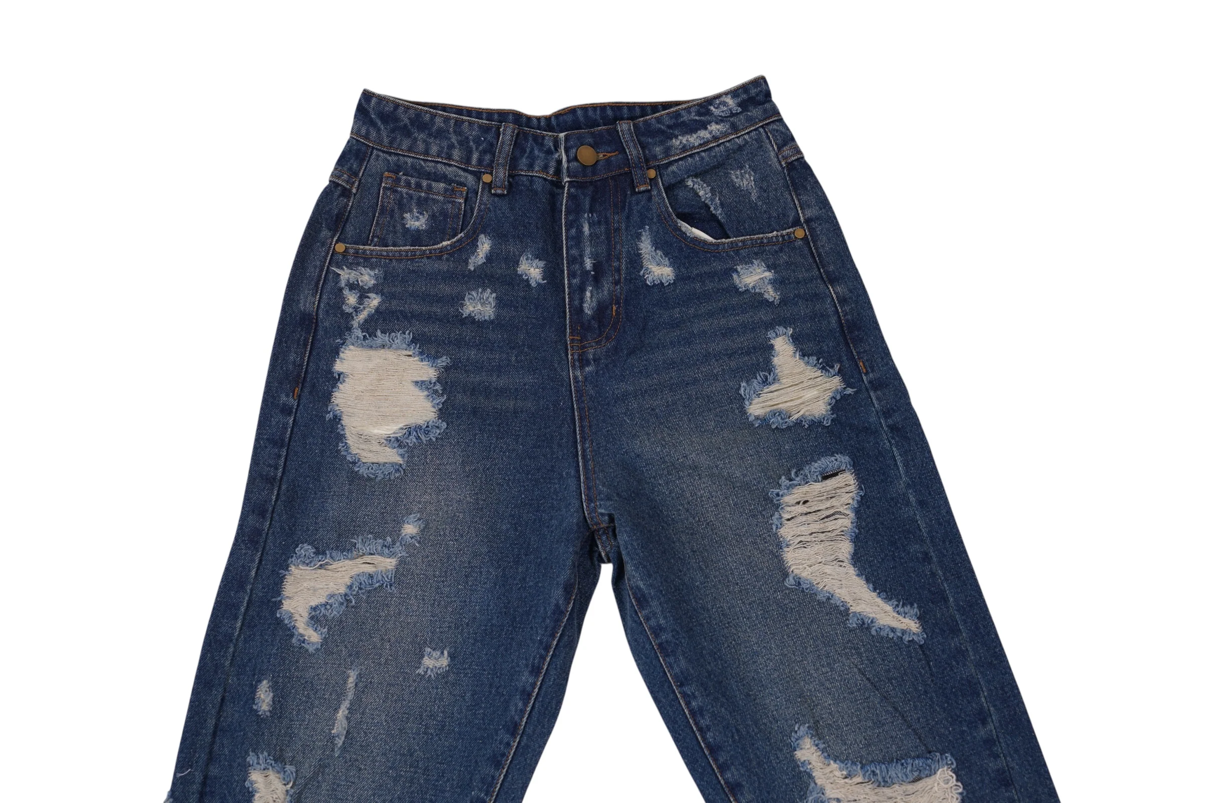 SIA HER DISTRESSED BOYFRIEND JEANS - Image 9