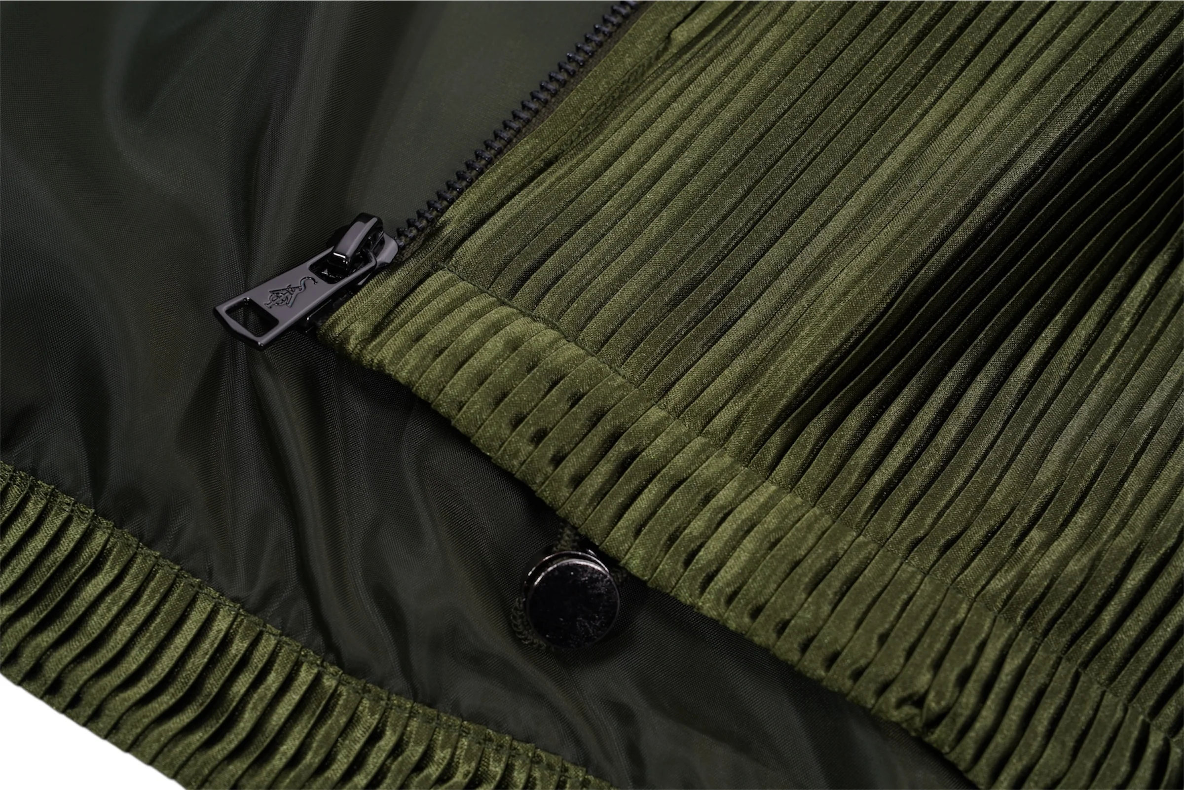 SIA HER RELAXED PLISSE JACKET (OLIVE) - Image 10
