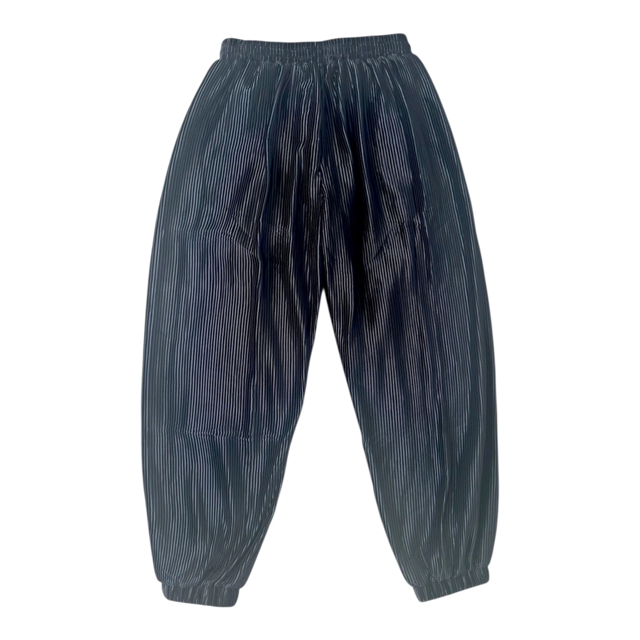 SIA HER RELAXED PLISSE DRAWSTRING PANTS (BLACK) - Image 3