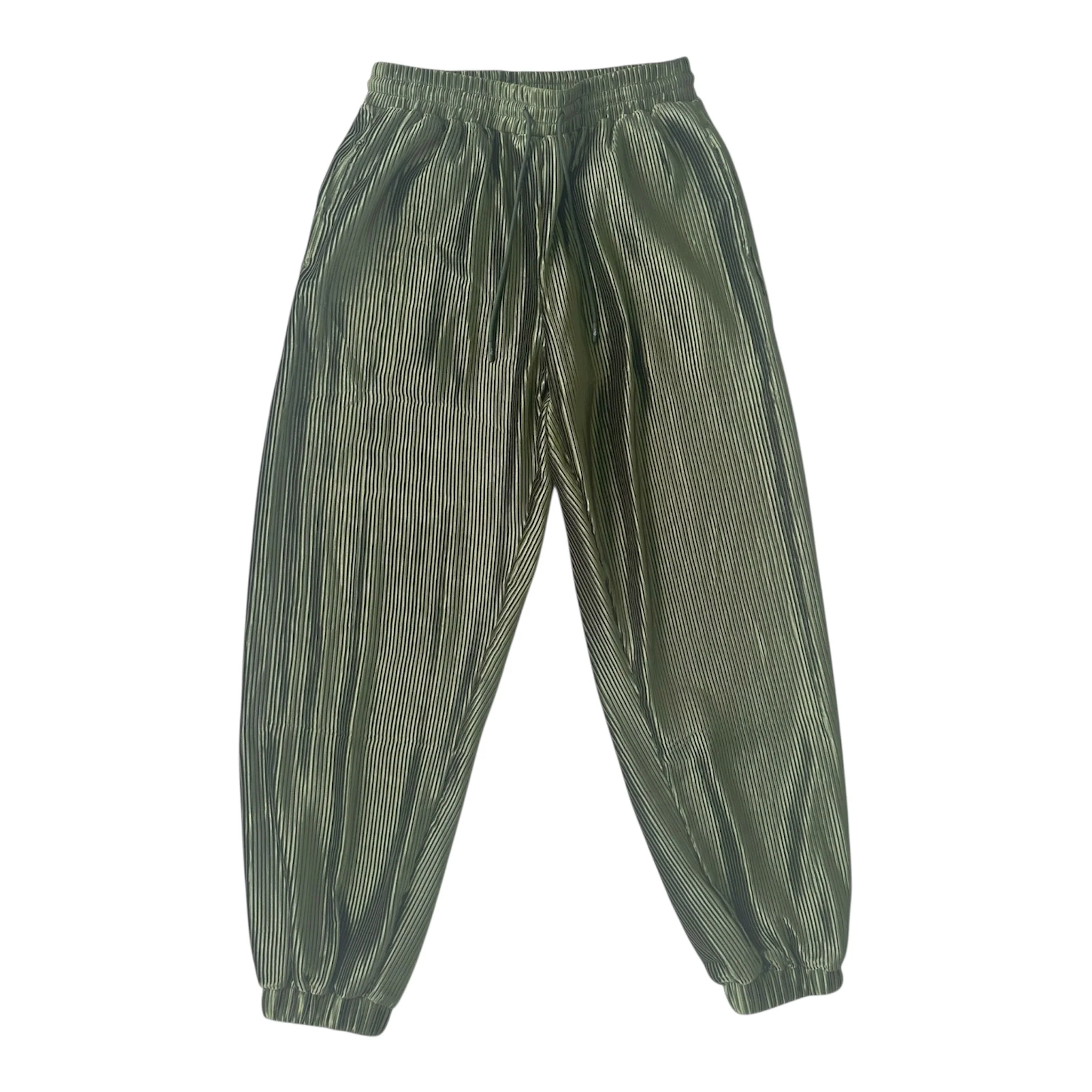 SIA HER RELAXED PLISSE DRAWSTRING PANTS (OLIVE) - Image 3
