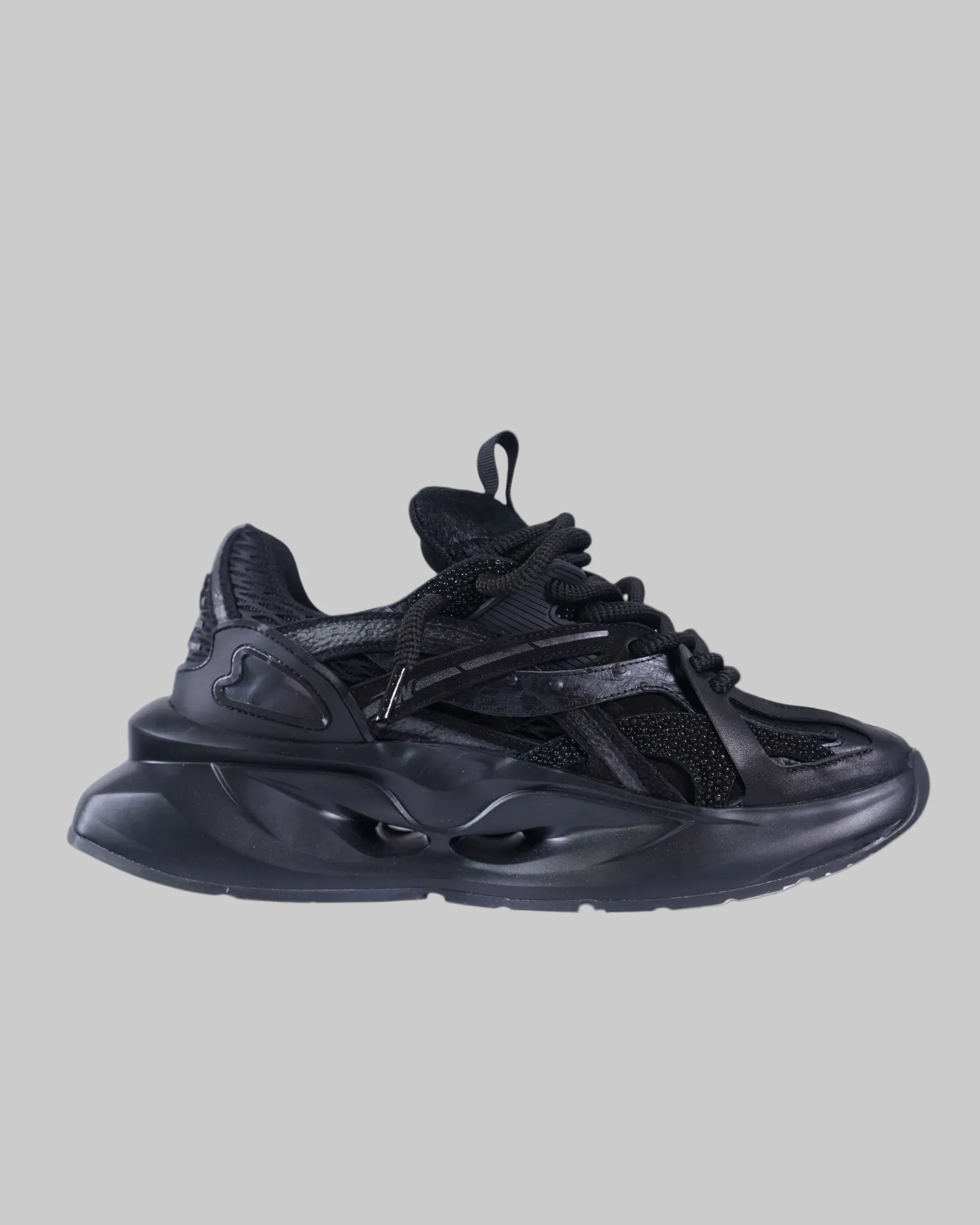 XSV SNEAKER (Triple Black)